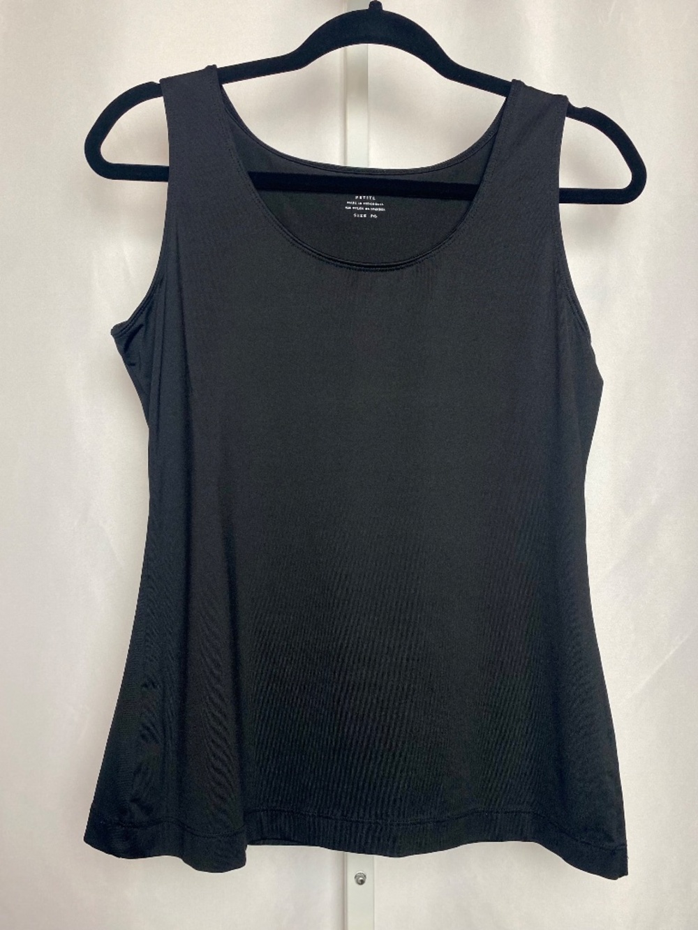 Charter Club Womenʻs Petite Black Dressy and Sleek Scoop-Neck Tank Top PS